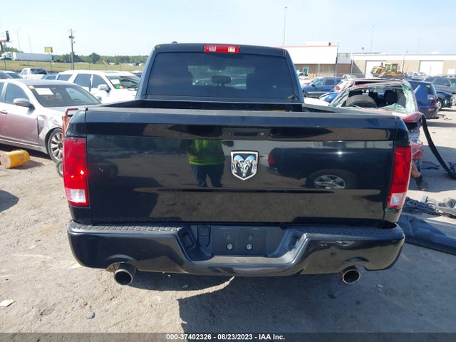 2018 RAM 1500 EXPRESS VIN: 1C6RR6FT4JS183207