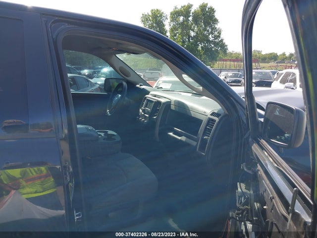 2018 RAM 1500 EXPRESS VIN: 1C6RR6FT4JS183207