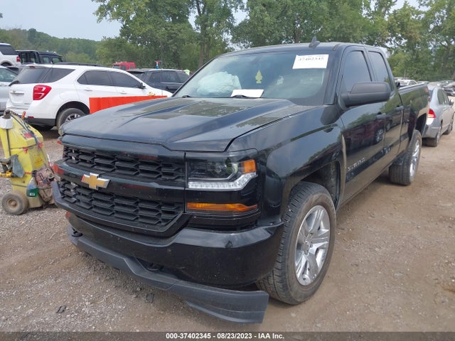 Chevrolet Silverado 1500 Custom 2017 1GCRCPEH9HZ303291 Image 2