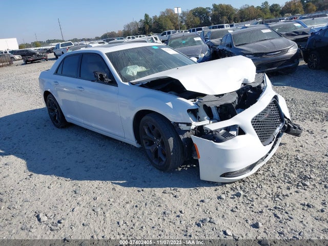 2020 CHRYSLER 300 VIN: 2C3CCABG0LH225611