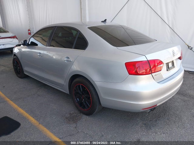 3VWLL7AJ9EM436285 Volkswagen Jetta Sedan Tdi W/premium
