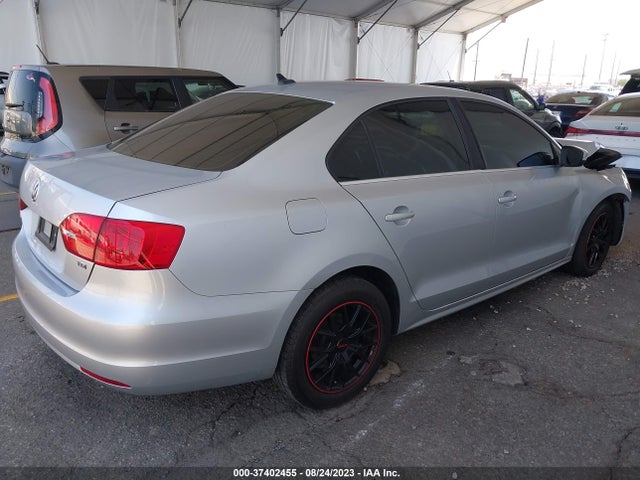 3VWLL7AJ9EM436285 Volkswagen Jetta Sedan Tdi W/premium