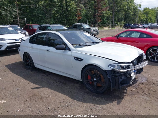 2015 BMW M5, VIN: WBSFV9C56FD594871