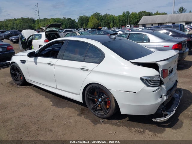 2015 BMW M5, VIN: WBSFV9C56FD594871