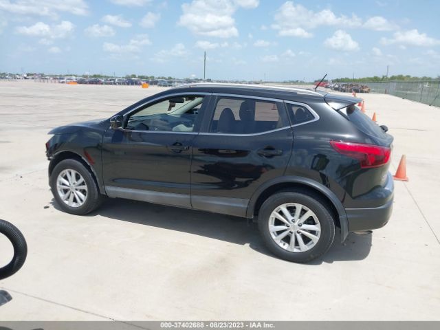 JN1BJ1CR1HW108225 Nissan Rogue Sport Sv