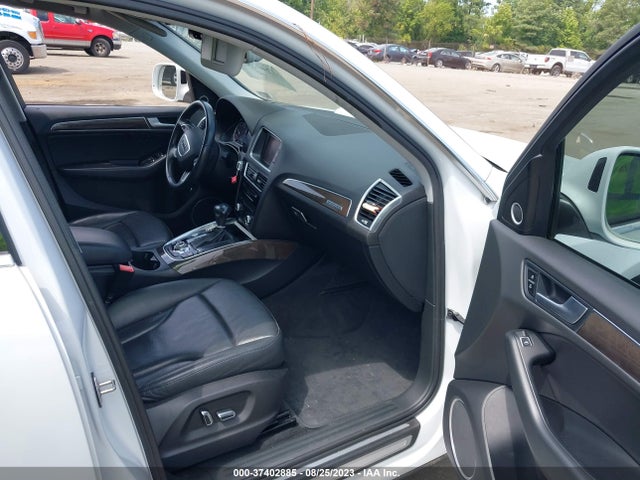 WA1LFAFP4EA116724 Audi Q5 Premium Plus