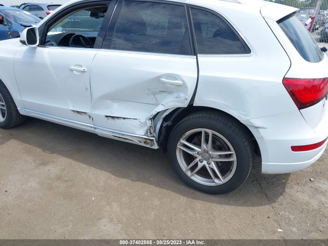 WA1LFAFP4EA116724 Audi Q5 Premium Plus
