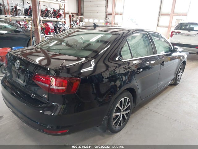 3VWB67AJXHM237799 Volkswagen Jetta 1.4t Se