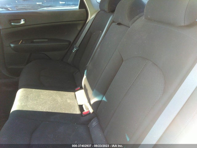 KIA Optima Lx 2016 KNAGT4L31G5107202 Image 8