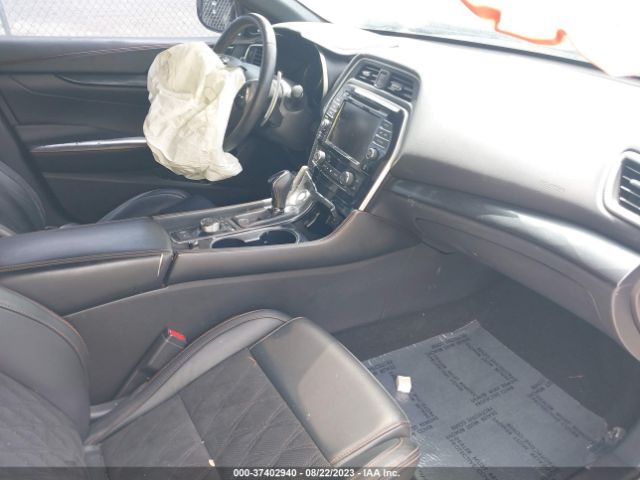 1N4AA6AV9KC383510 Nissan Maxima Sr