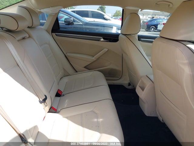 1VWDT7A39HC041602 Volkswagen Passat R-line W/comfort Pkg