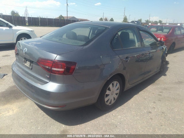3VW267AJ3GM212676 Volkswagen Jetta Sedan 1.4t S