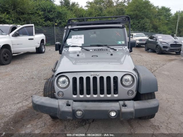 1C4BJWDG6HL574788 Jeep Wrangler Unlimited Sport