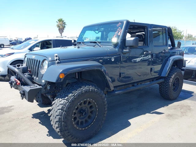 1C4BJWEGXHL733889 Jeep Wrangler Unlimited Sahara 4x4
