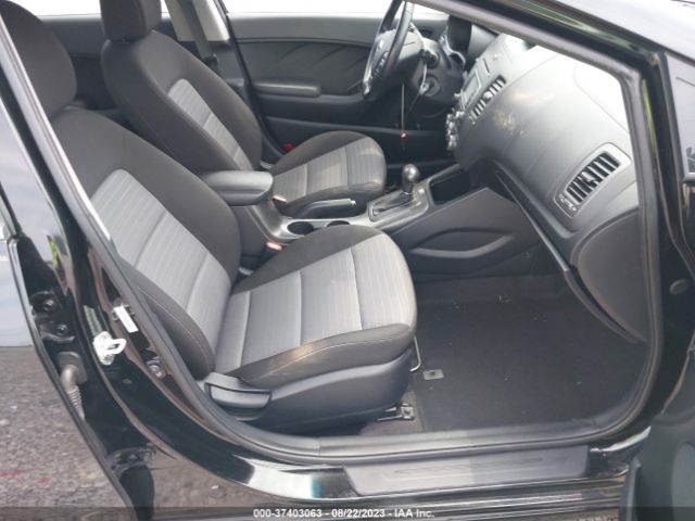 KNAFX5A83F5261235 KIA Forte 5-door Ex