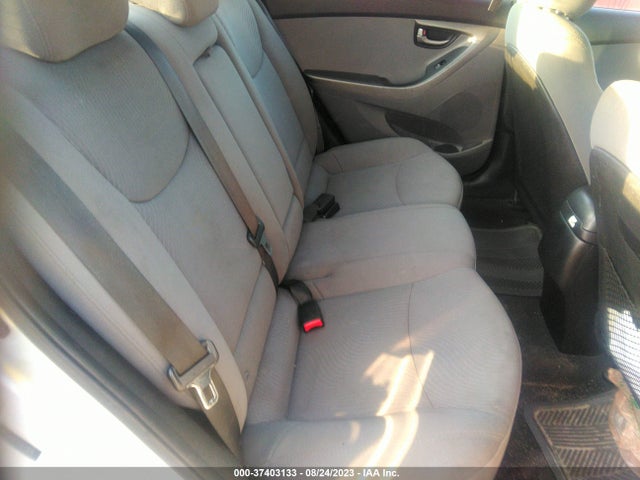 2015 HYUNDAI ELANTRA SE VIN: 5NPDH4AE5FH633939