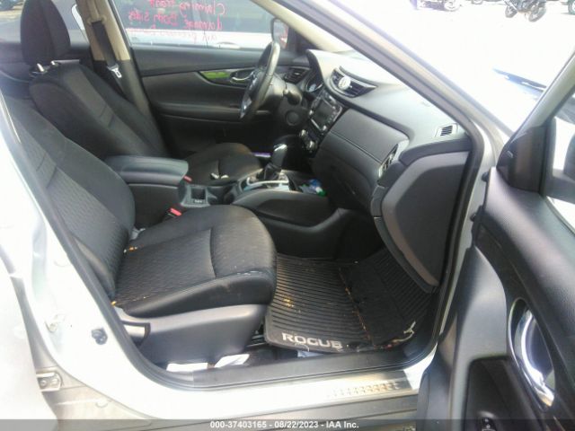 KNMAT2MT9JP552200 Nissan ROGUE SV
