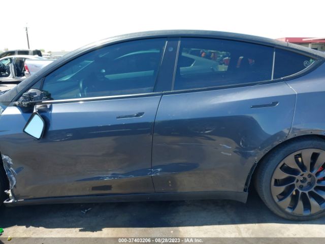 5YJYGDEF5MF273123 Tesla Model Y Performance