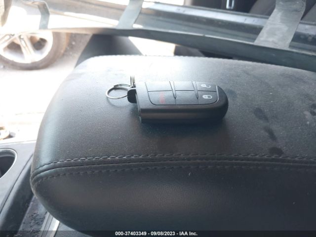 1C4RDHAG6JC439113 Dodge Durango Sxt