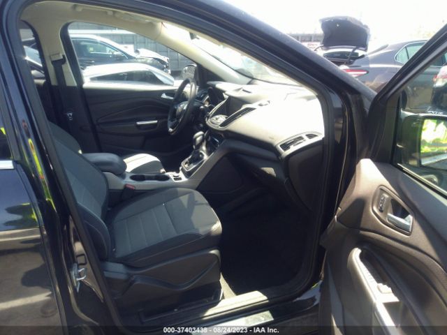 1FMCU0GX7EUB47075 Ford ESCAPE SE