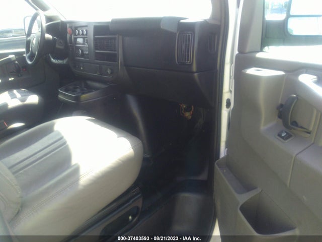 Chevrolet EXPRESS CARGO VAN 2016 1GCWGAFF3G1241434 Image 5