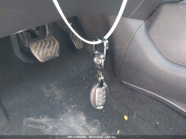 Nissan ROGUE SV 2017 5N1AT2MT4HC808899 Image 11