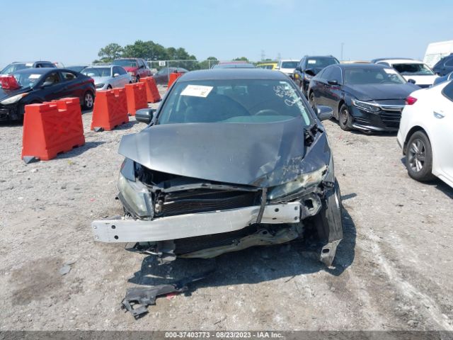 19XFB2F52FE016963 Honda Civic Sedan Lx