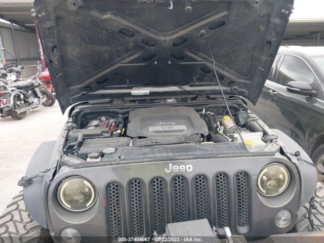 1C4BJWDG3HL617905 Jeep Wrangler Unlimited Sport