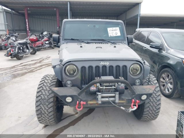 1C4BJWDG3HL617905 Jeep Wrangler Unlimited Sport
