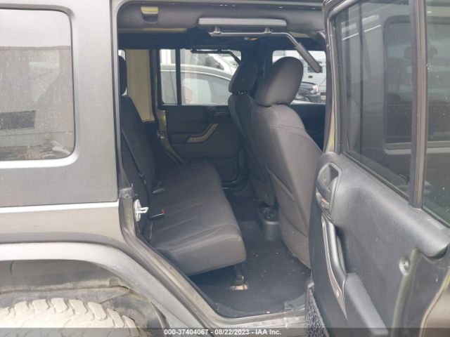 1C4BJWDG3HL617905 Jeep Wrangler Unlimited Sport