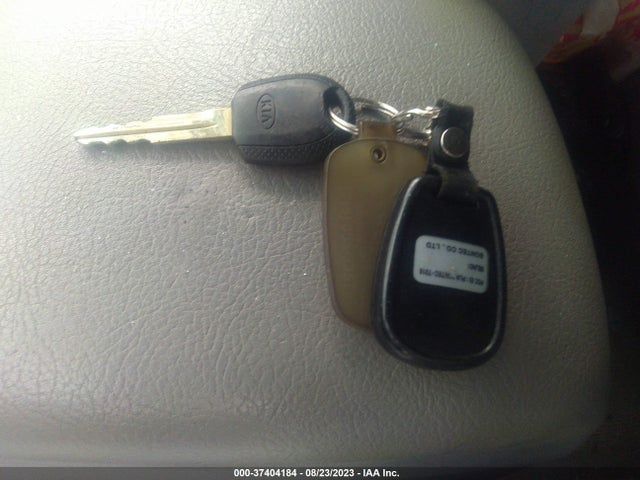 2005 KIA SORENTO LX/EX VIN: KNDJC733X55433393