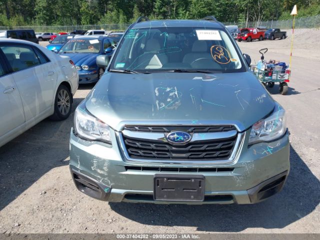 JF2SJAEC4JH485858 Subaru Forester Premium
