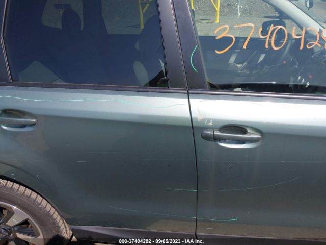 JF2SJAEC4JH485858 Subaru Forester Premium