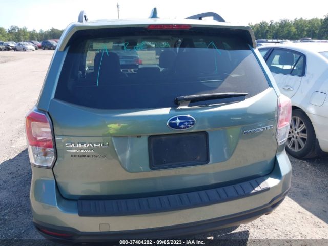 JF2SJAEC4JH485858 Subaru Forester Premium