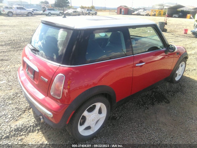 2004 MINI COOPER HARDTOP VIN: WMWRC33474TC51858