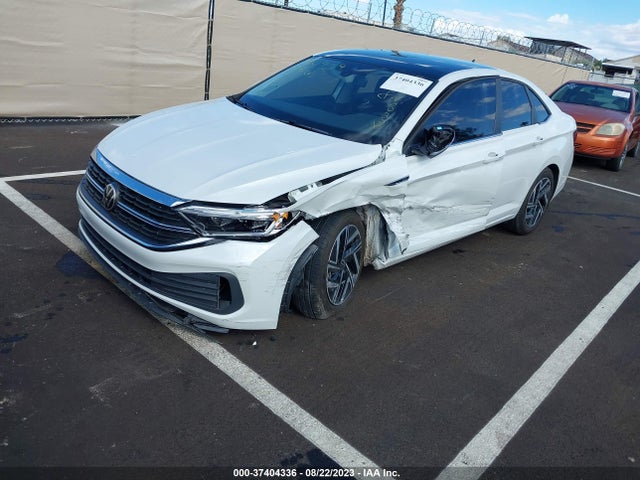 3VWGM7BU6NM015664 Volkswagen JETTA SEL