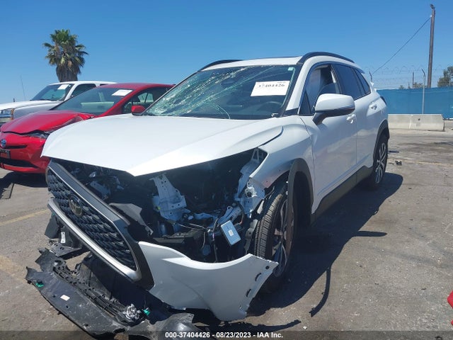 Toyota Corolla Cross Xle 2023 7MUDAAAG3PV038903 Image 2