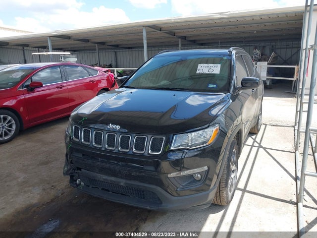 Jeep Compass Latitude W/sun/wheel Pkg 2018 3C4NJCBB4JT503344 Image 2