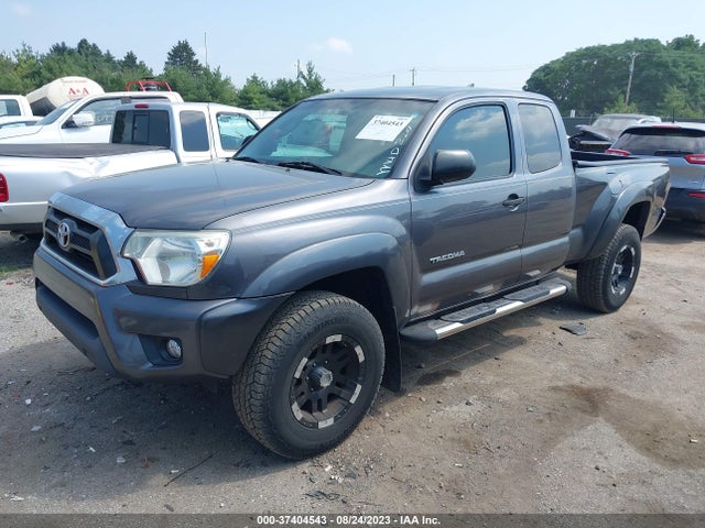 Toyota Tacoma Prerunner 2015 5TFTU4GN4FX069123 Image 2