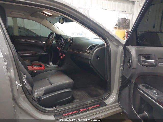 2C3CCAAG5JH340302 Chrysler 300 Touring