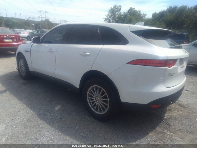 2018 JAGUAR F-PACE SADCS2FX3JA280231 Photo 2