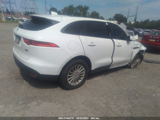 2018 JAGUAR F-PACE SADCS2FX3JA280231 Photo 3