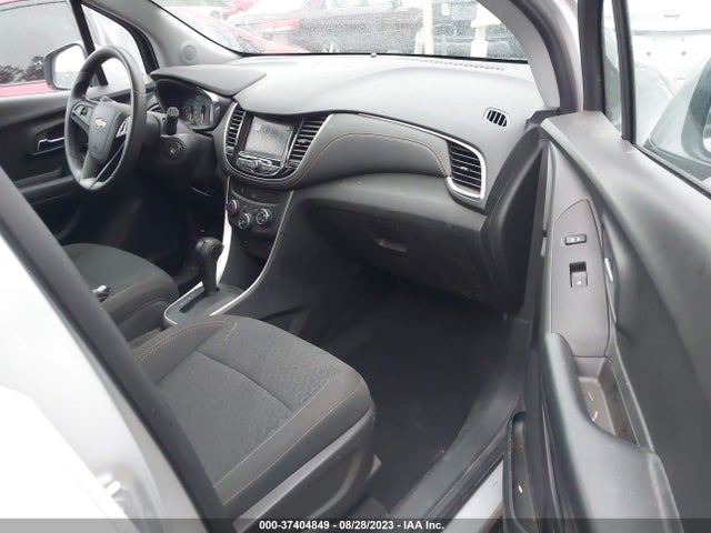 Chevrolet TRAX LS 2022 KL7CJNSM5NB549144 Image 5