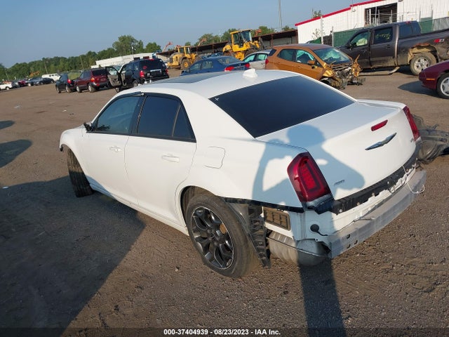 2C3CCAGG5HH585988 Chrysler 300 300s