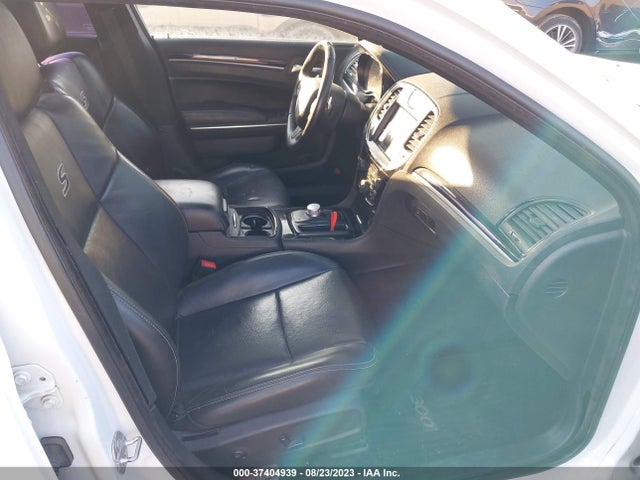 2C3CCAGG5HH585988 Chrysler 300 300s
