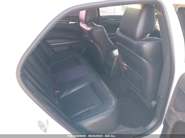 2C3CCAGG5HH585988 Chrysler 300 300s
