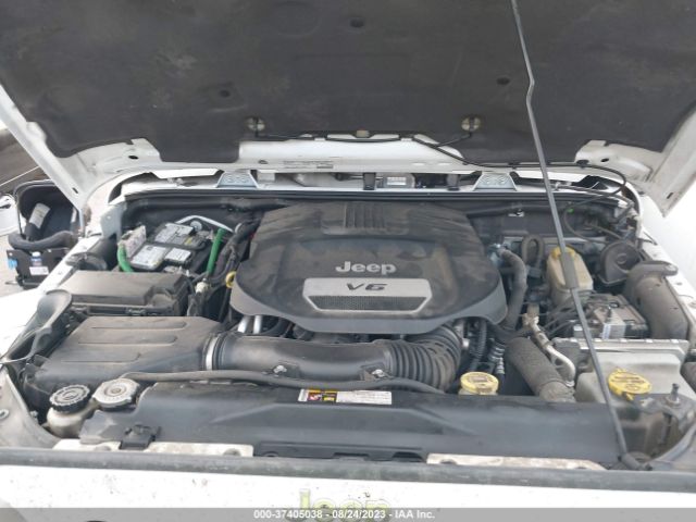 1C4BJWEG9EL238644 Jeep Wrangler Unlimited Sahara