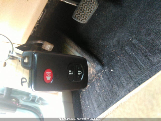 Toyota Prius Four 2015 JTDKN3DU6F1904608 Image 11