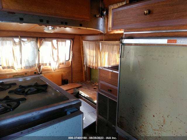 1971 DODGE VAN VIN: B328E1V305150