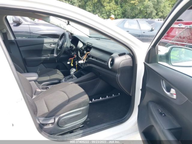 3KPF24AD2ME352345 KIA Forte Lxs